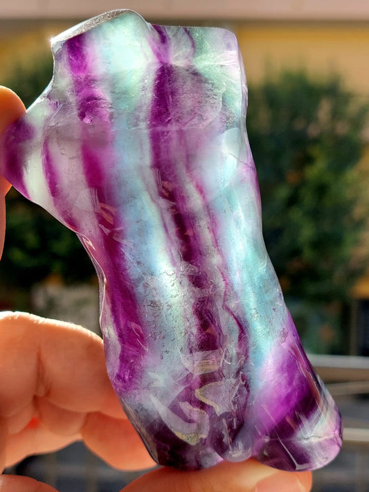 Fluorite Rainbow body maschile - 9,9 cm