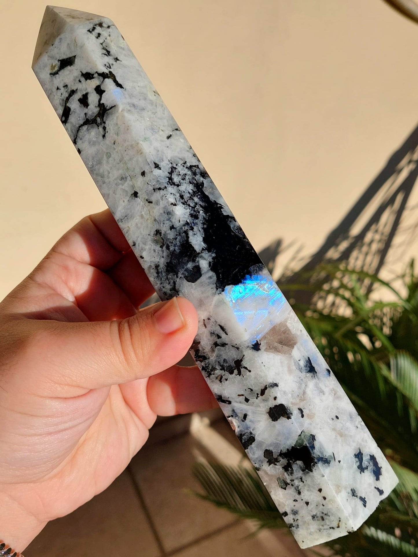Torre XL in Labradorite bianca (IMPERFETTO)