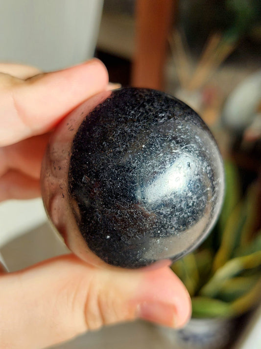 Tormalina nera sfera - 4,9 cm