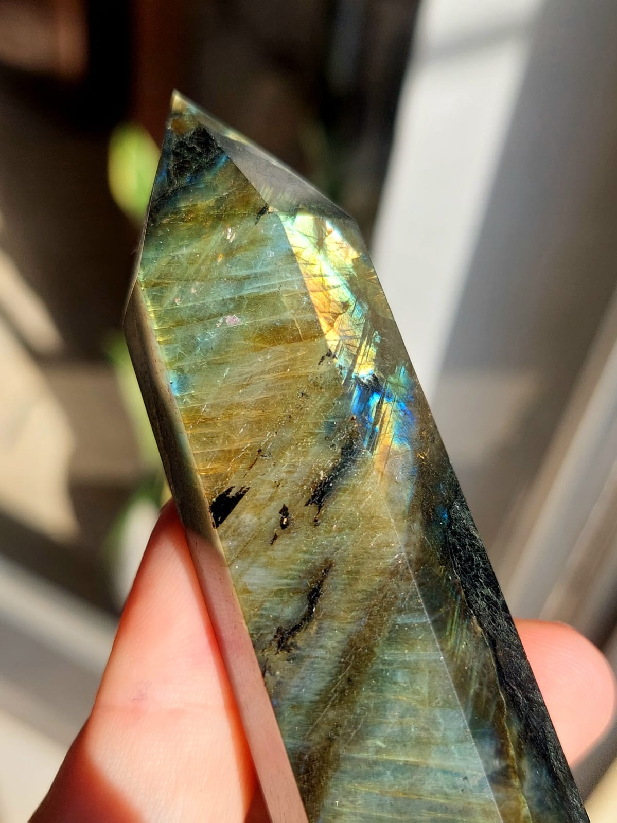 Torre in Labradorite