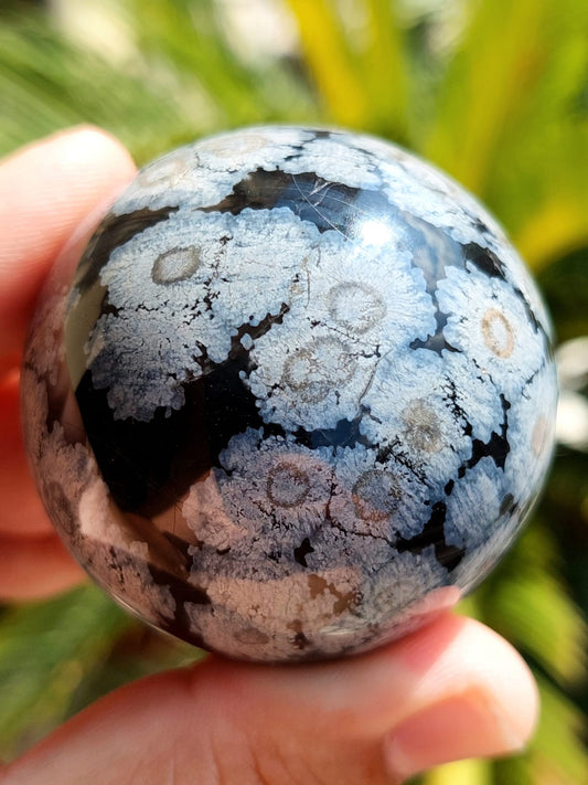 Ossidiana Fiocco di Neve sfera - 4,9 cm