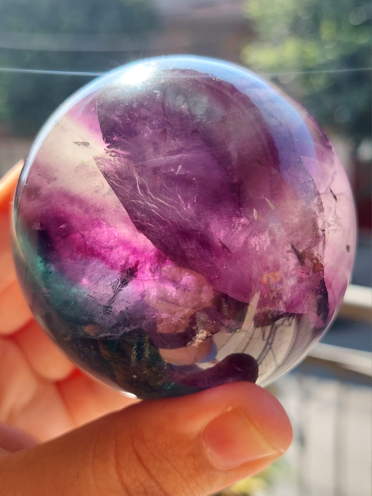 Fluorite sfera - 7 cm (IMPERFETTO)