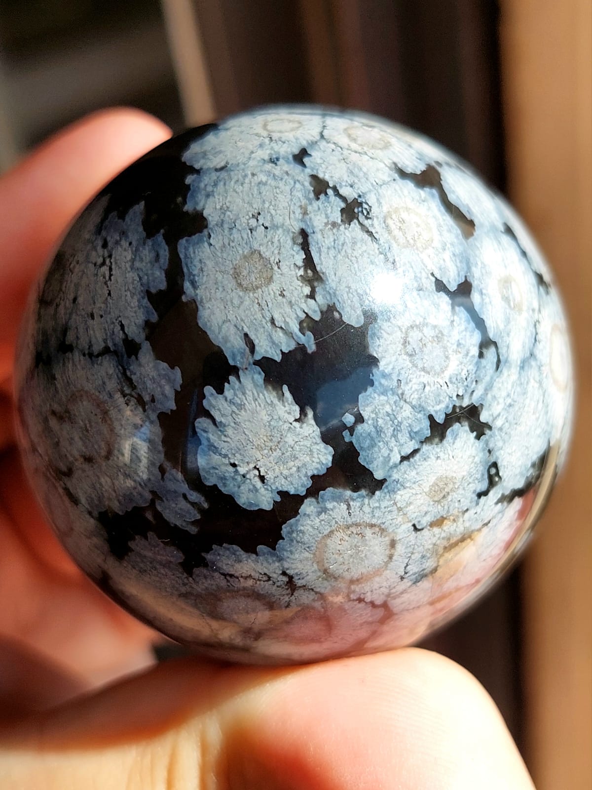 Ossidiana Fiocco di Neve sfera - 4,9 cm