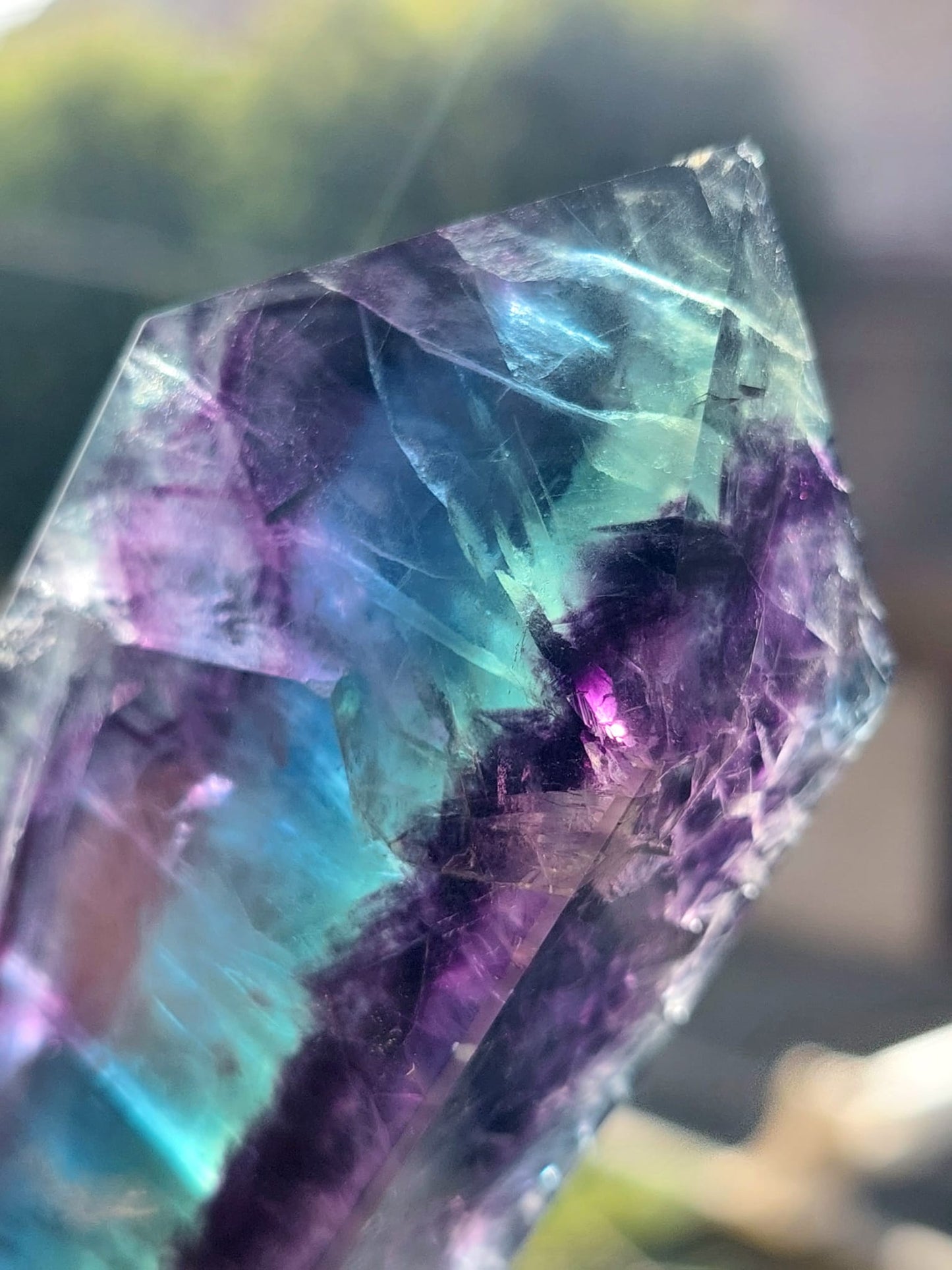Obelisco in Fluorite Rainbow