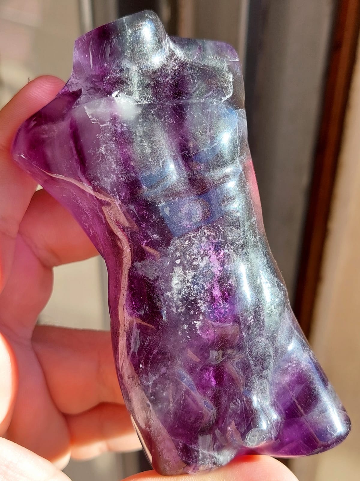 Fluorite Rainbow body maschile - 9,9 cm