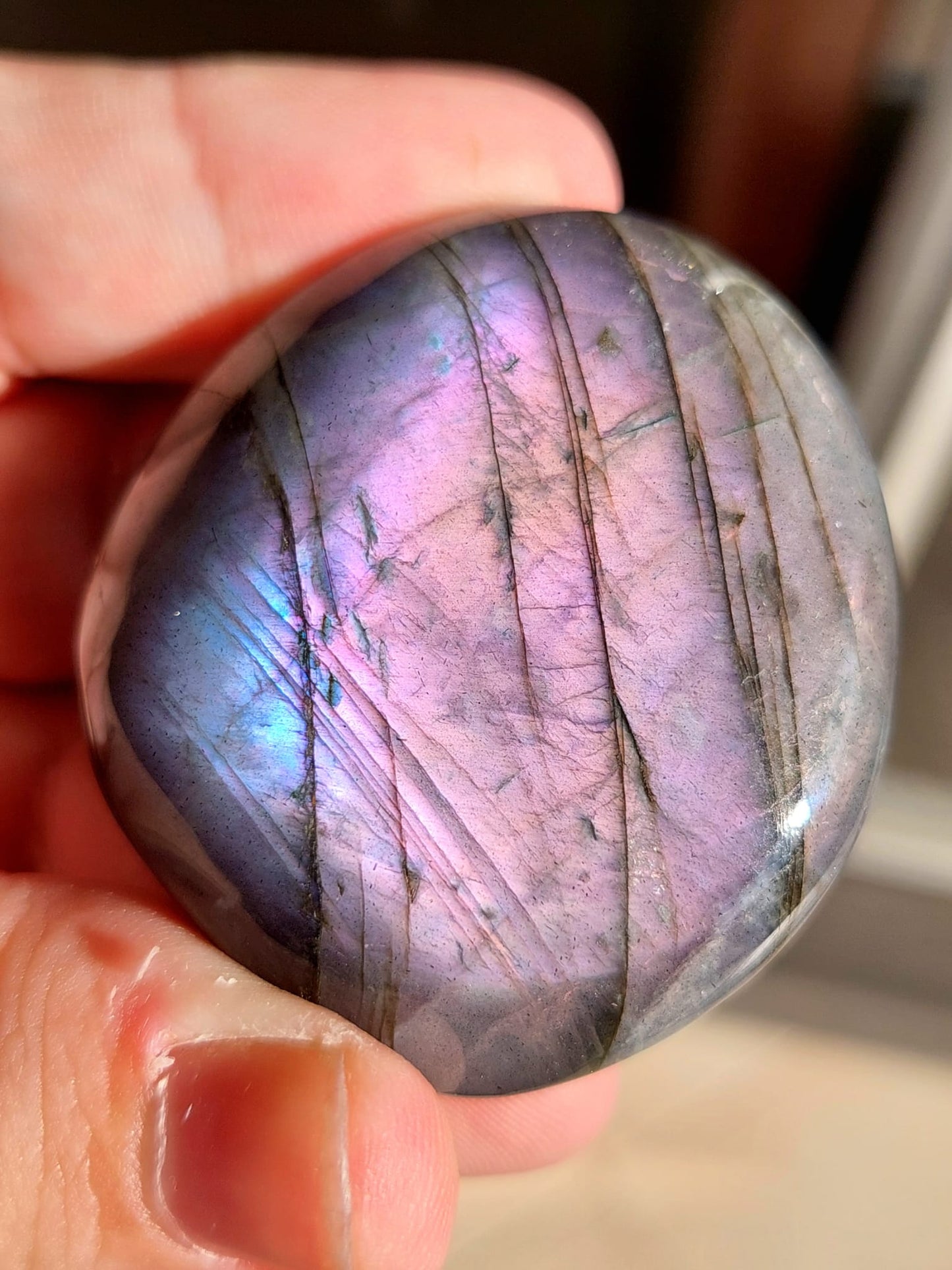 Labradorite palmstone