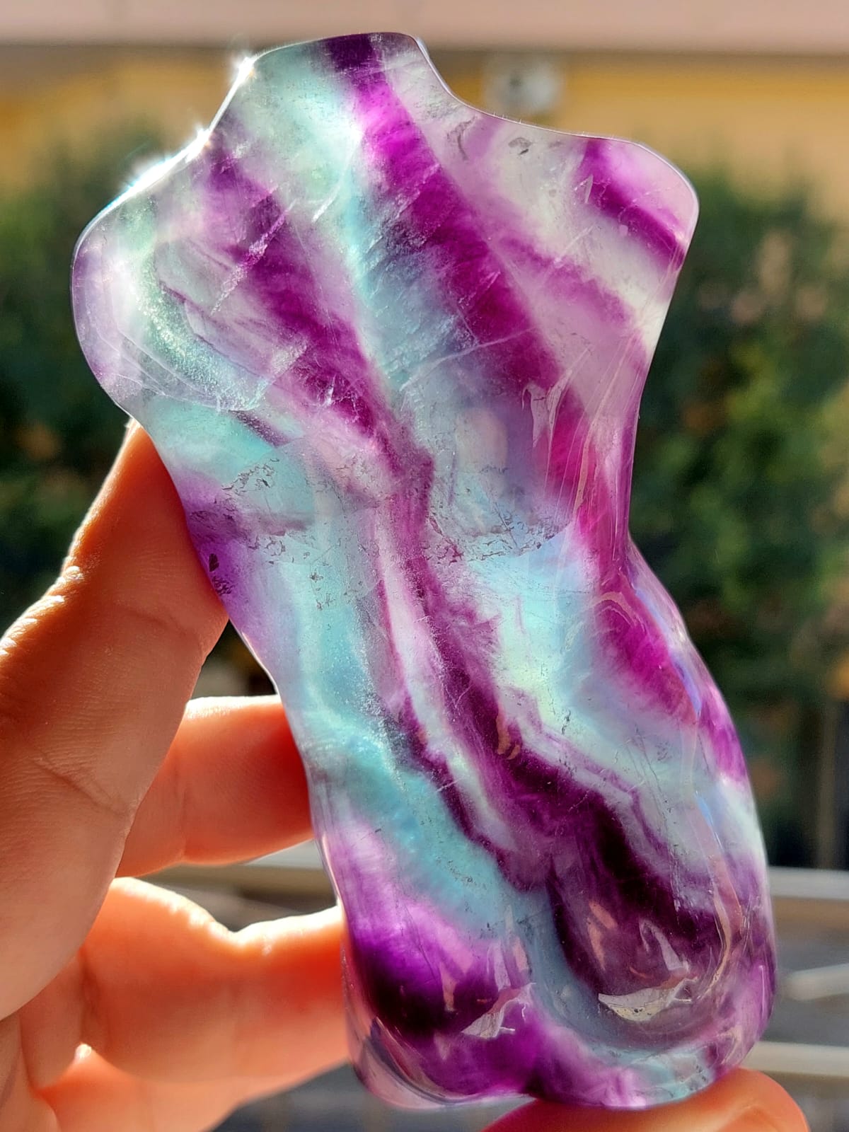 Fluorite Rainbow body maschile - 9,9 cm